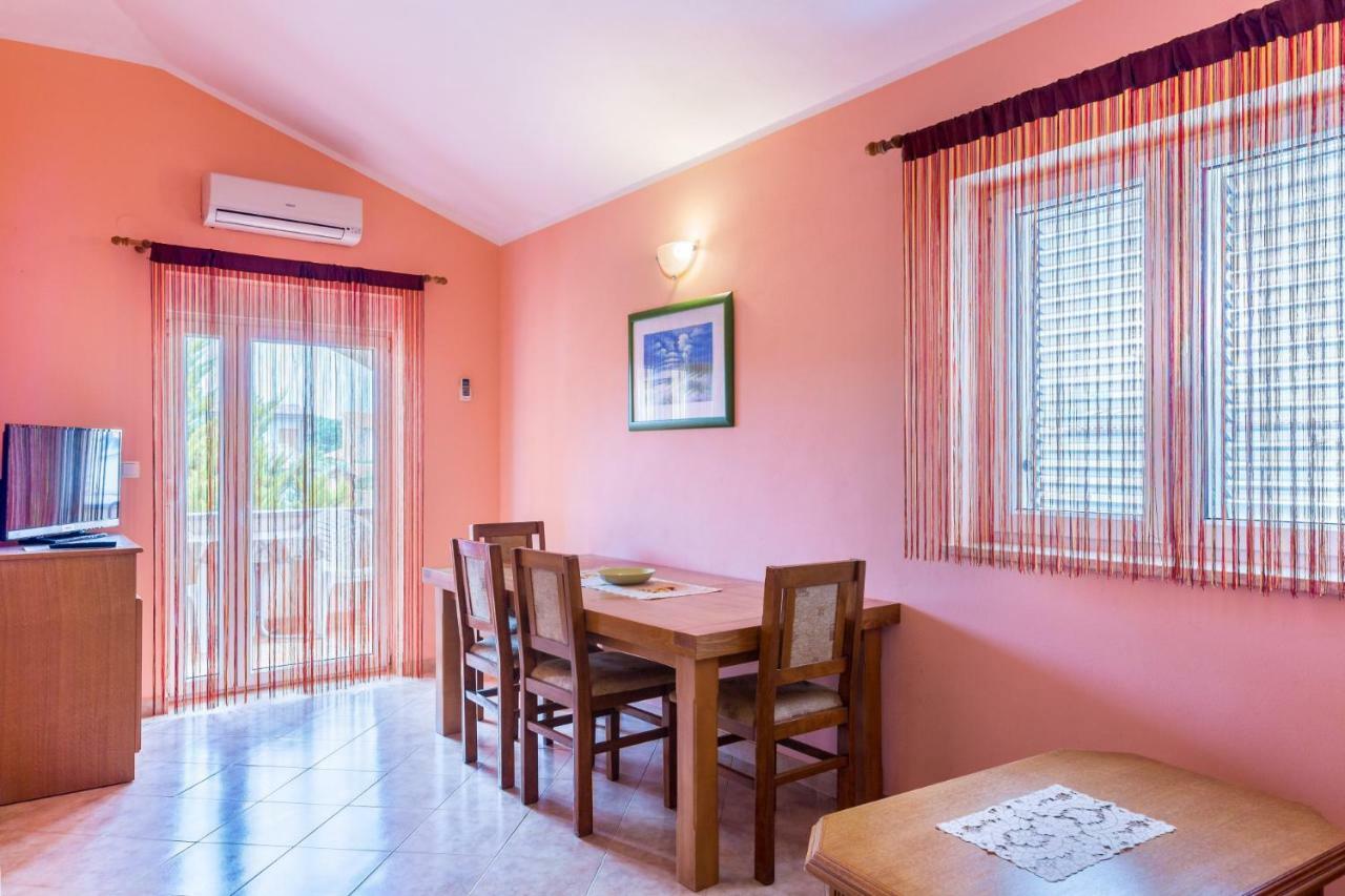 Villa Orange II Medulin Bagian luar foto
